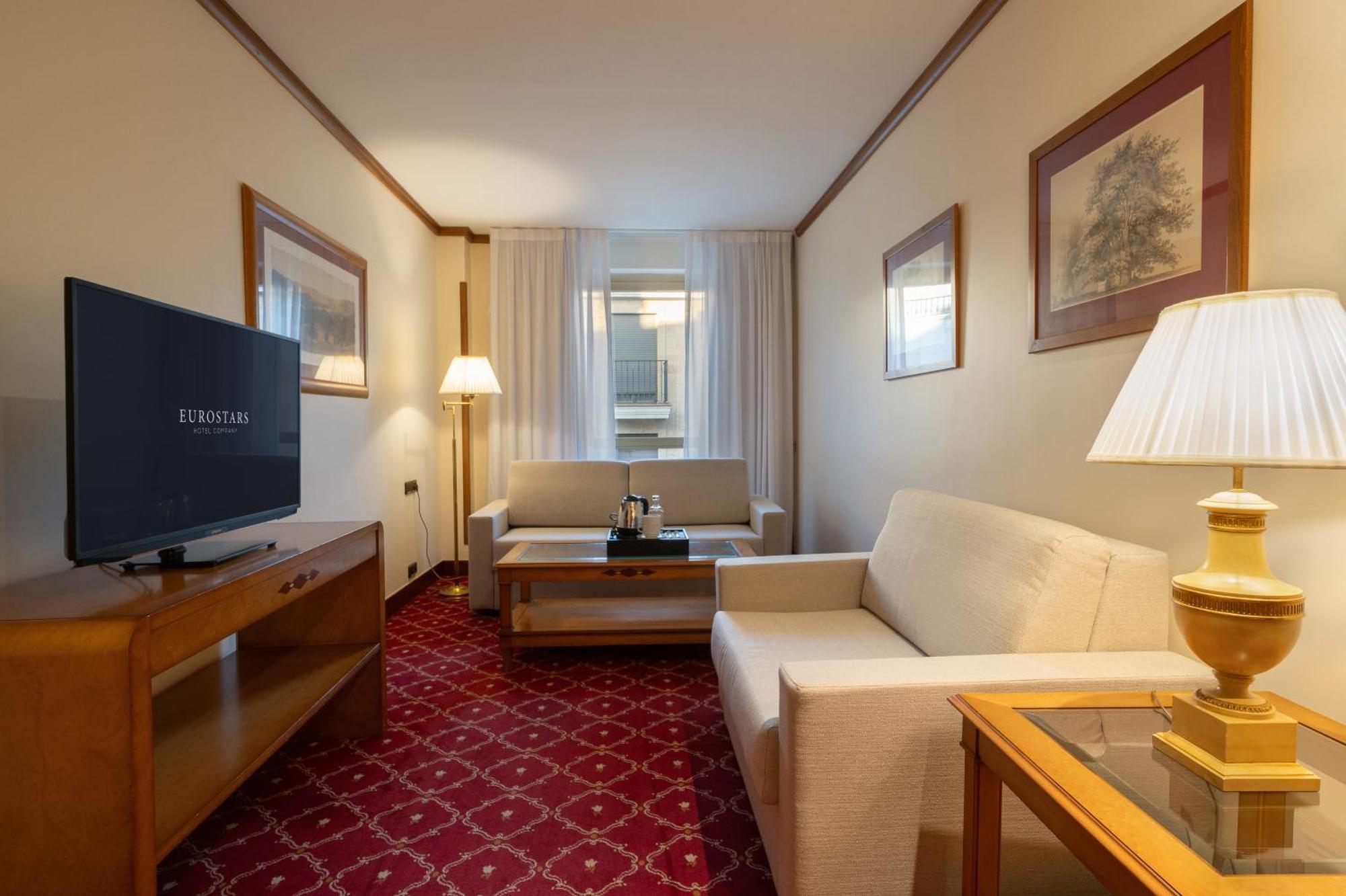 Junior Suite,1691979505:JPEG